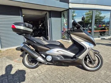 Yamaha T MAX (2011) — foto 1