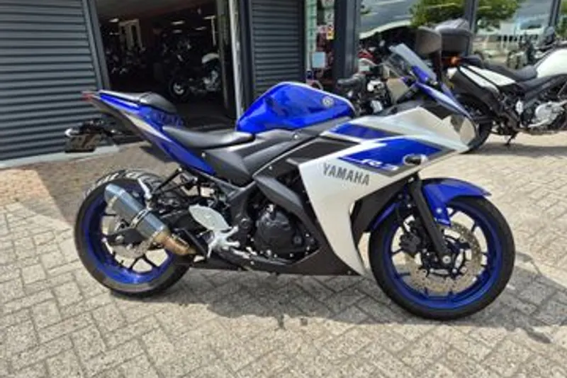 Yamaha R 3 (2015)