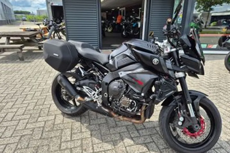 Yamaha MT-10 (2017)