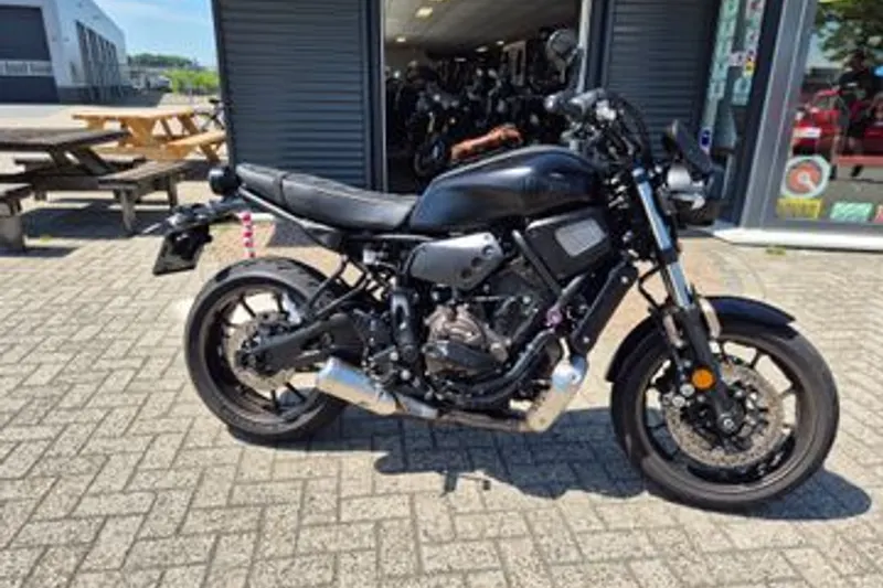 Yamaha XSR700 (2021)