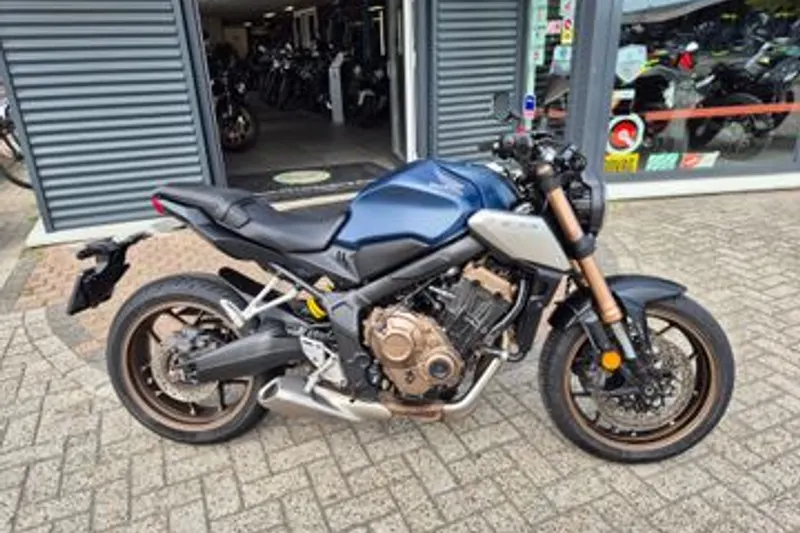 Honda CB650R (2023)