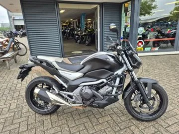 Honda NC 750 S (2017) — foto 1