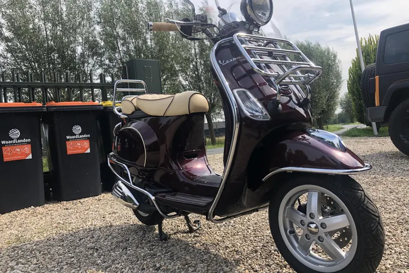 Vespa Snorscooter LXV (2013)