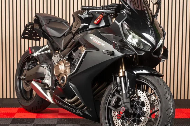 Honda CBR650R (2022)