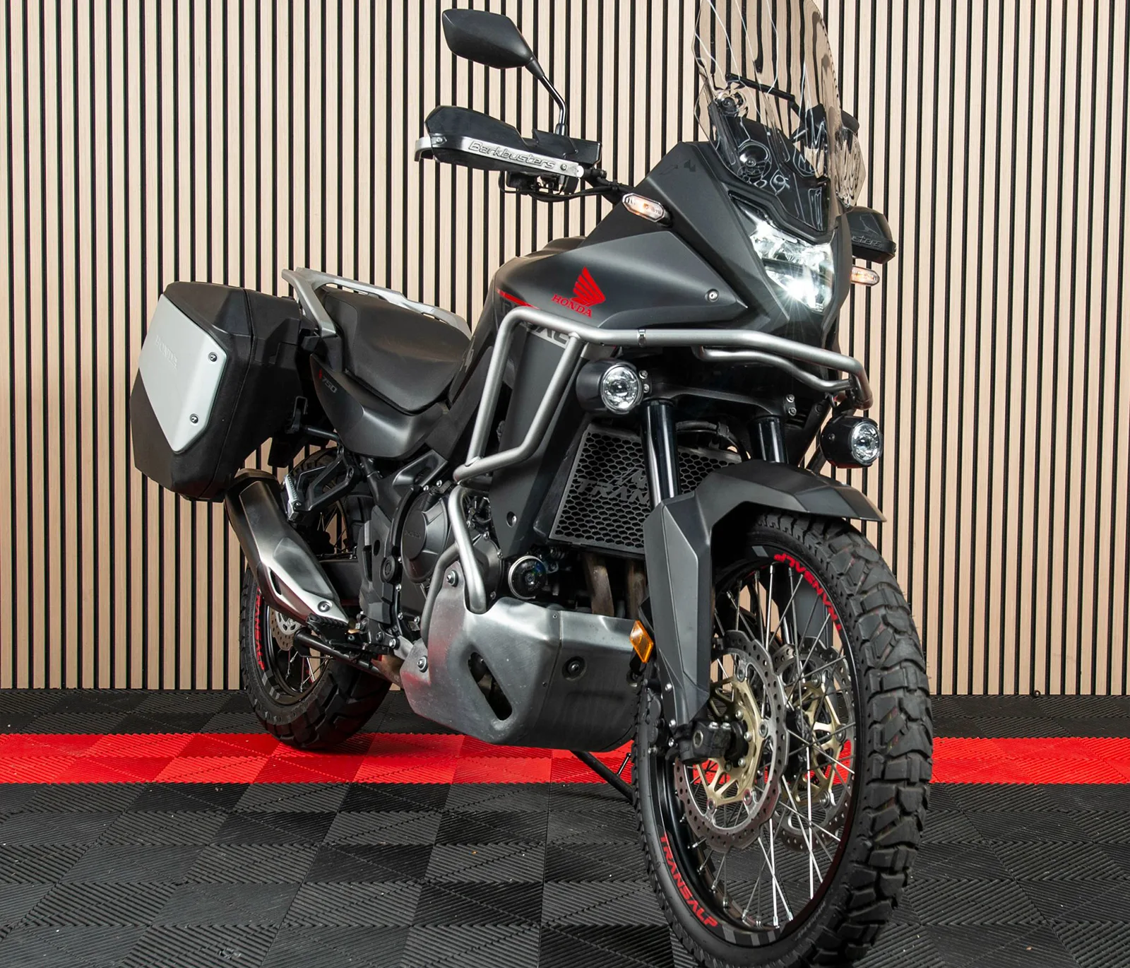 Honda XL 750 TRANSALP (2024) — foto 1