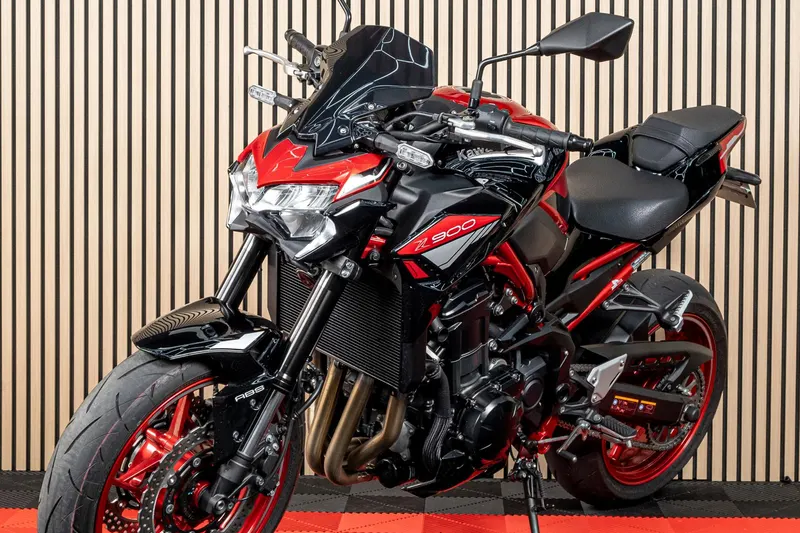 Kawasaki Z900 (2024)
