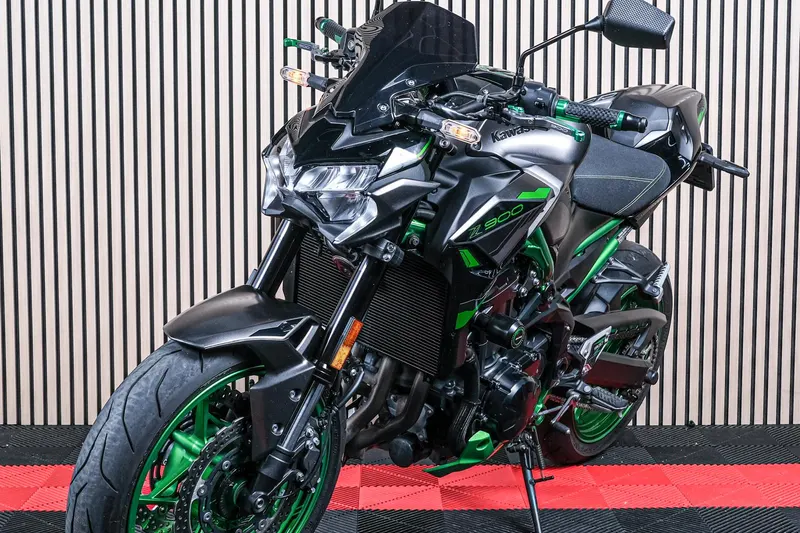 Kawasaki Z900 (2024)