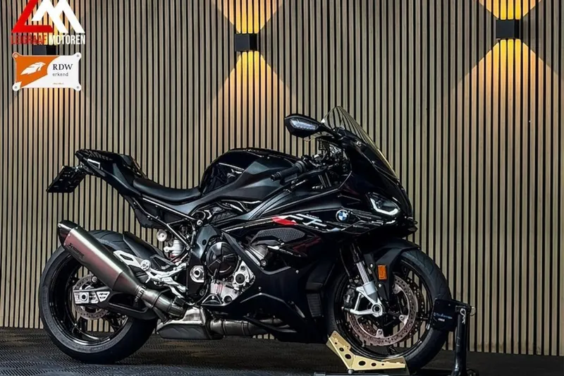BMW S 1000 RR (2024)