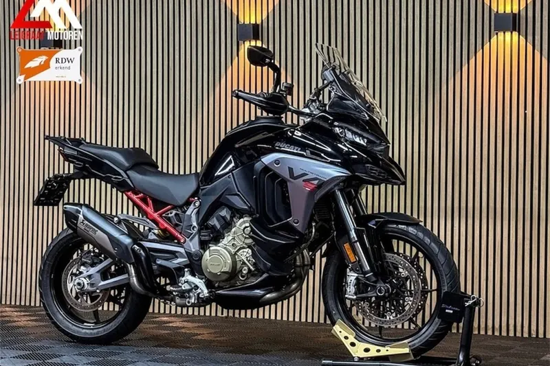 Ducati Multistrada V4S (2025)