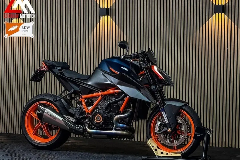 KTM 1290 Super Duke R EVO (2024)