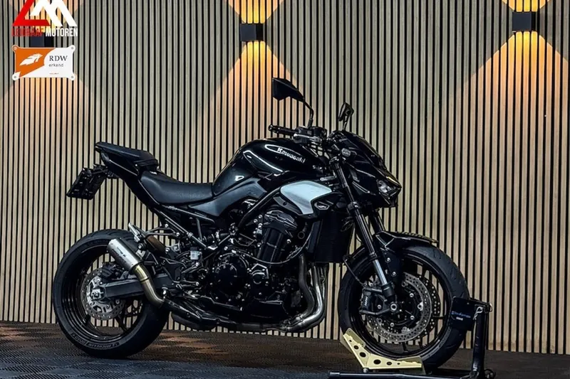 Kawasaki Z900 (2025)