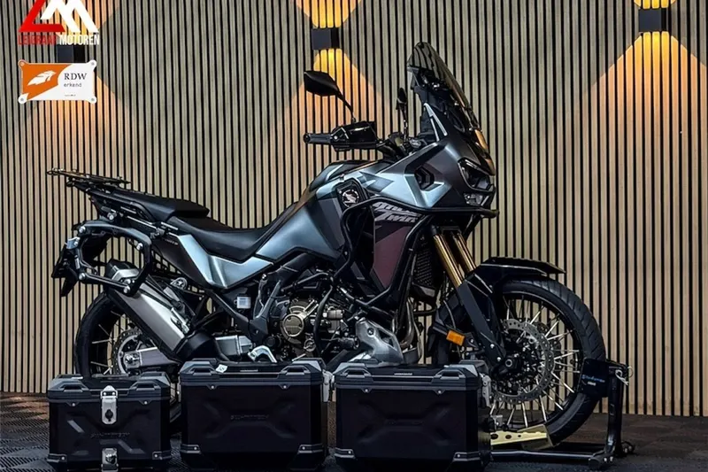 Honda CRF1100L (2025)