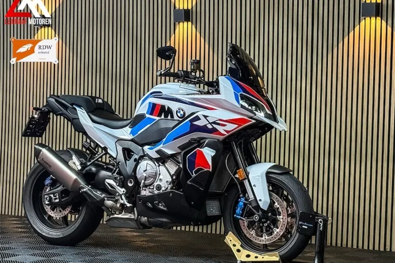 BMW M 1000 XR (2025)