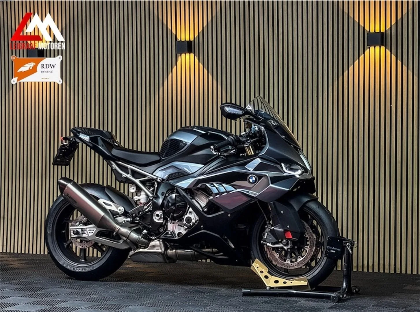 BMW S 1000 RR (2025) — foto 1