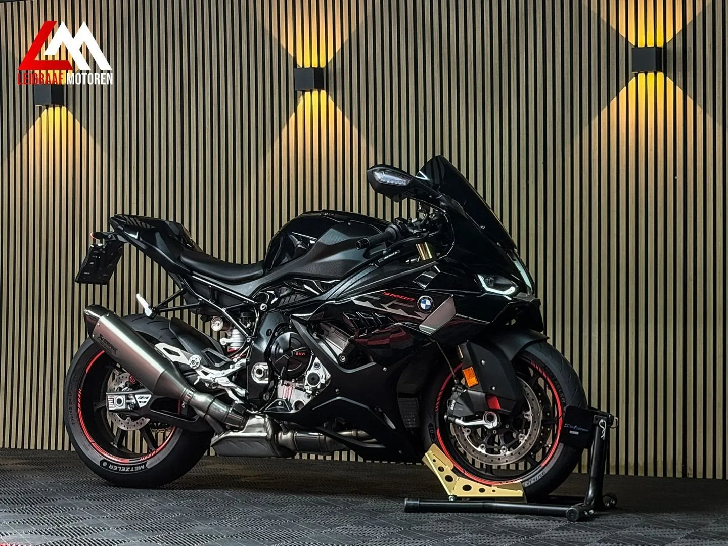 BMW S 1000 RR (2025) — foto 1