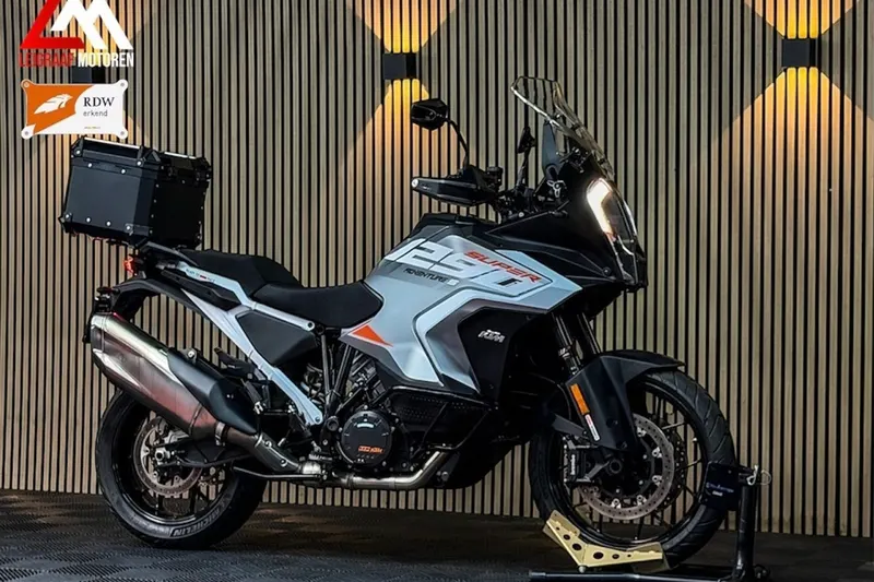 KTM 1290 Super Adventure S (2023)