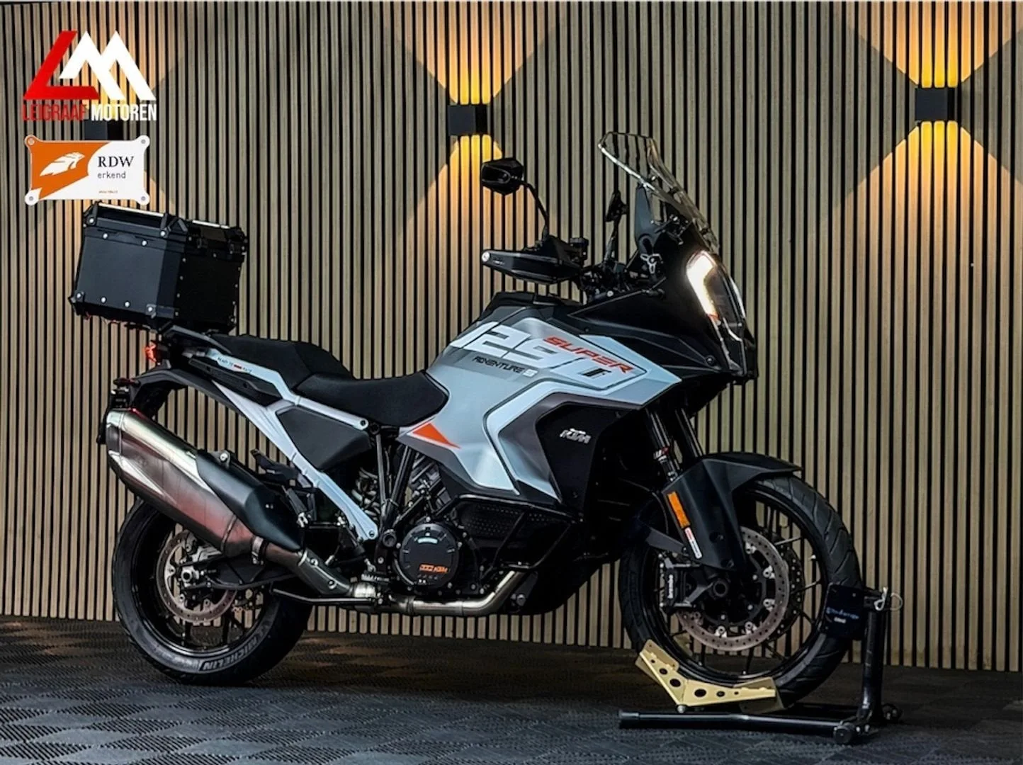 KTM 1290 Super Adventure S (2023) — foto 1