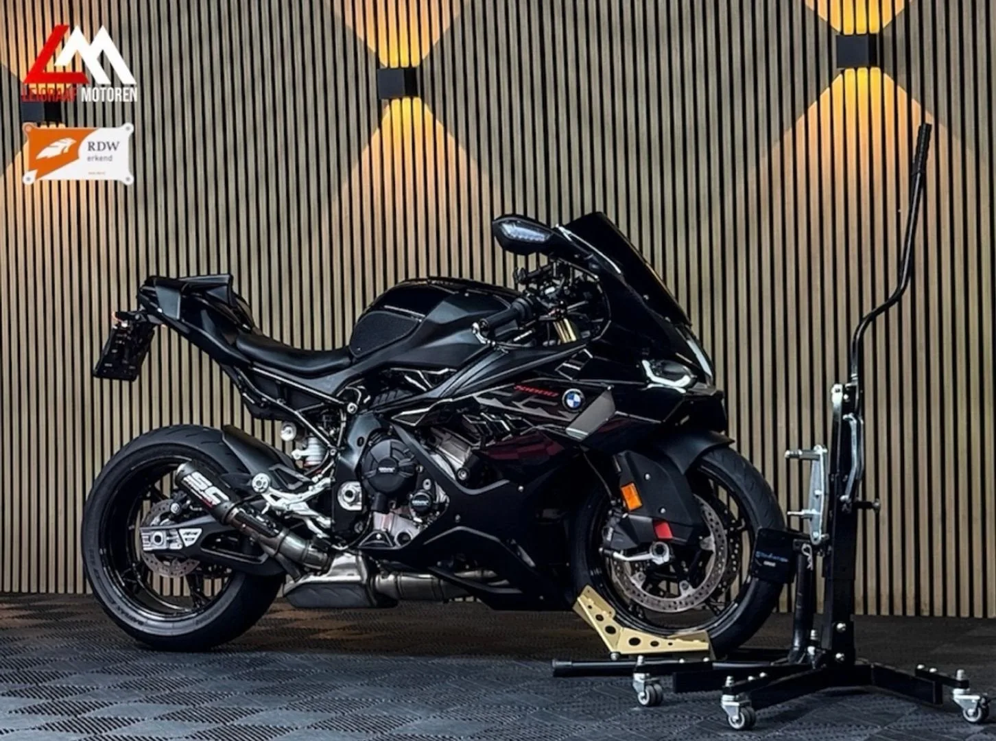 BMW S 1000 RR (2025) — foto 1