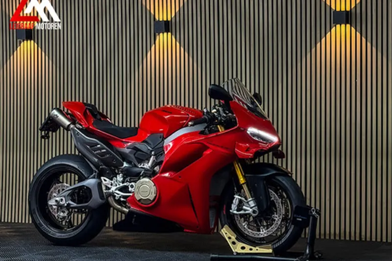 Ducati Panigale V4S (0)