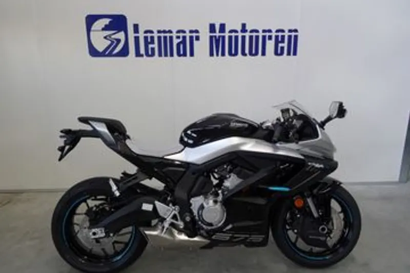 CFMoto 675SR-R (2026)