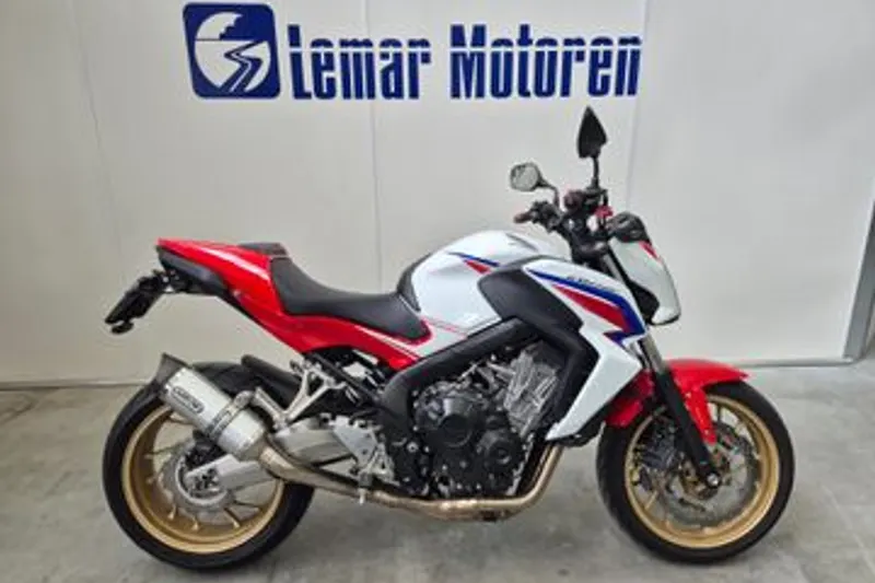 Honda CB650F (2015)