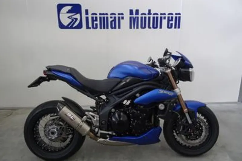 TRIUMPH SPEED TRIPLE 1050 ABS (2011)