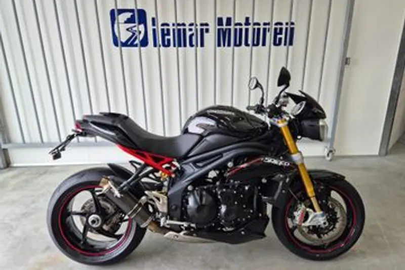 Triumph Speed TRIPLE R (2013)