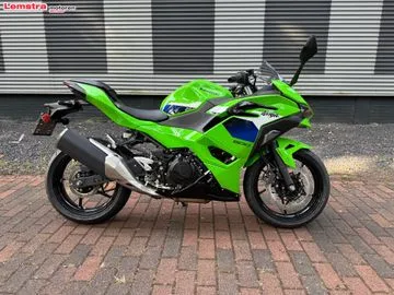 Kawasaki Ninja 500 (2026) — foto 1