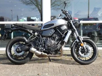 Yamaha XSR700 (2017) — foto 1