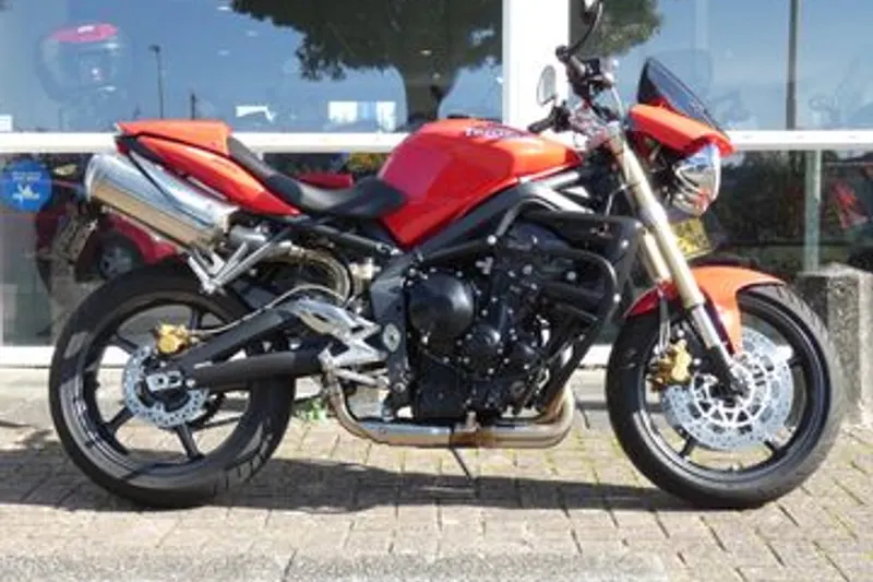 Triumph Street Triple 675 (2010)