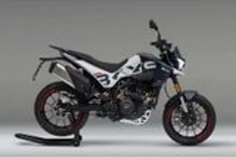 Benelli BKX 300 S (2026)