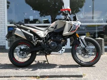 Benelli BKX 300 (2026) — foto 1