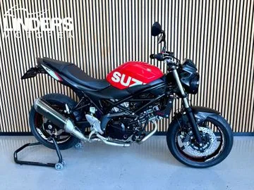 Suzuki SV650 (2016) — foto 1