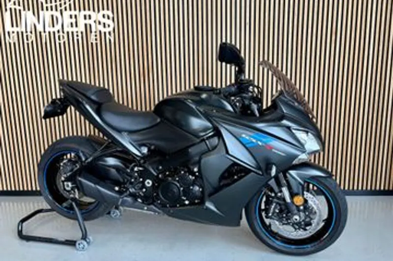 Suzuki GSX-S1000 (2021)