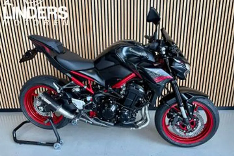Kawasaki Z900 (2021)
