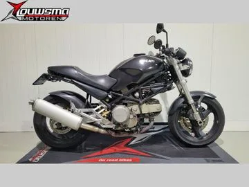 Ducati Monster 600 (2002) — foto 1