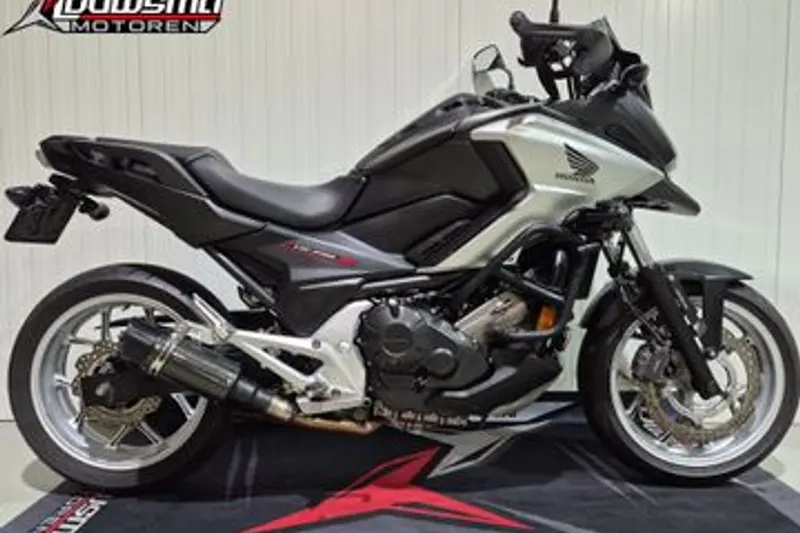 Honda NC750X (2017)