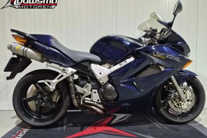 Honda VFR 800 FI (2002)