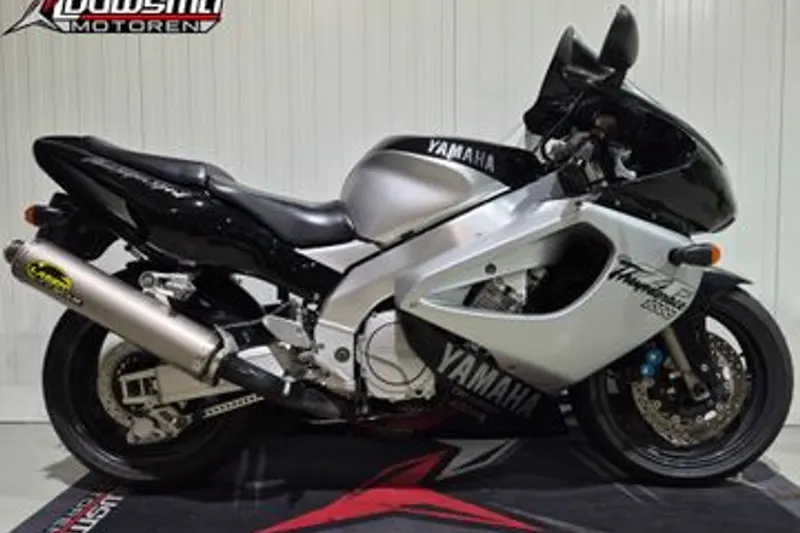 Yamaha YZF 1000R Thunder ACE (2000)
