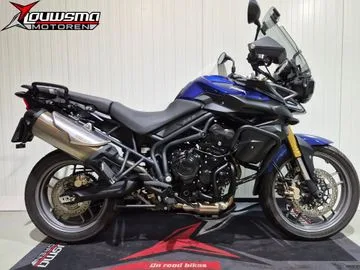 Triumph Tiger 800 XR (2015) — foto 1