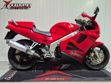 Honda VFR 750 F (1996) — foto 1