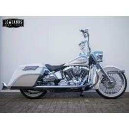 Harley-Davidson Flstn Softail Deluxe aan verlanglijst (2007) — foto 1