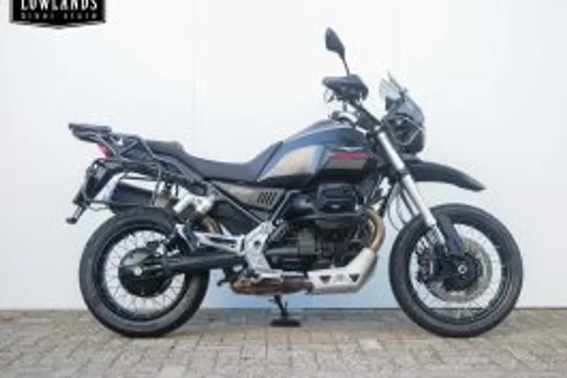 Moto Guzzi V85 TT (2021)