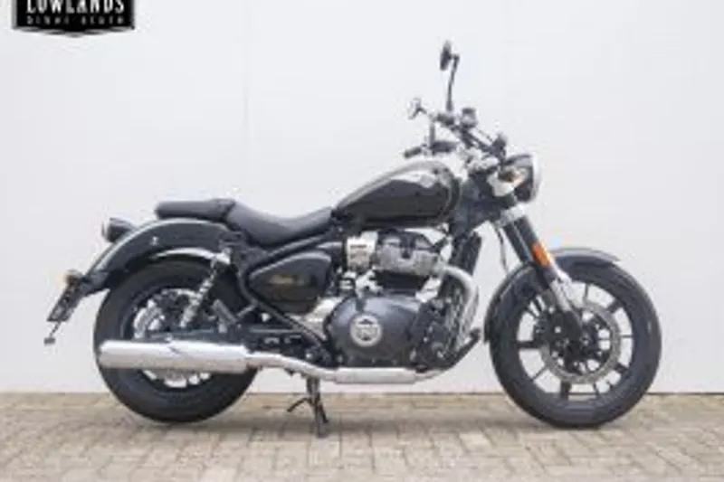 Royal Enfield Super Meteor 650 (2023)