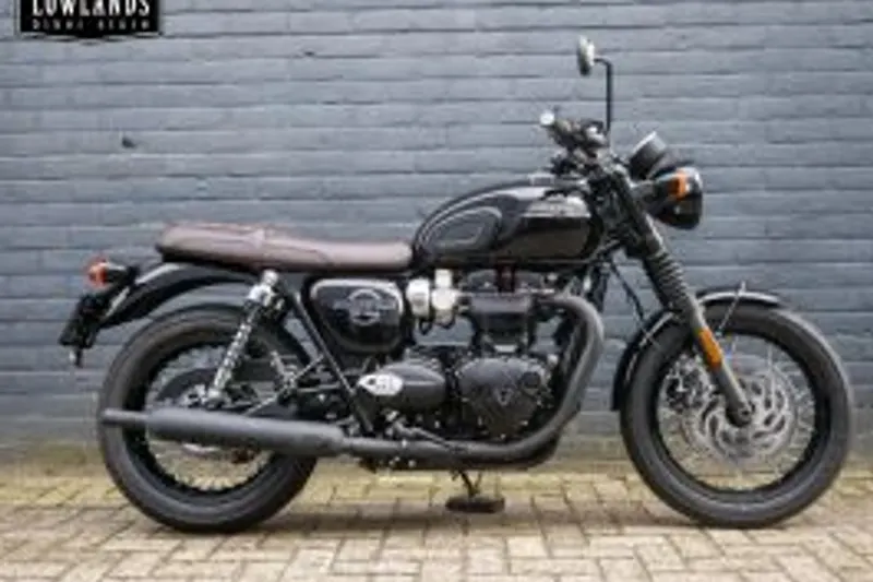 Triumph Bonneville T120 Jet Black aan verlanglijst (2026)
