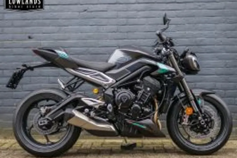 Triumph Street Triple RS Granite aan verlanglijst (2026)