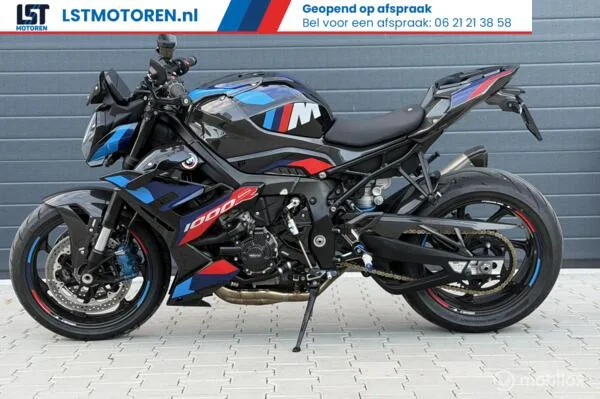 BMW M 1000 R (2023) — foto 1