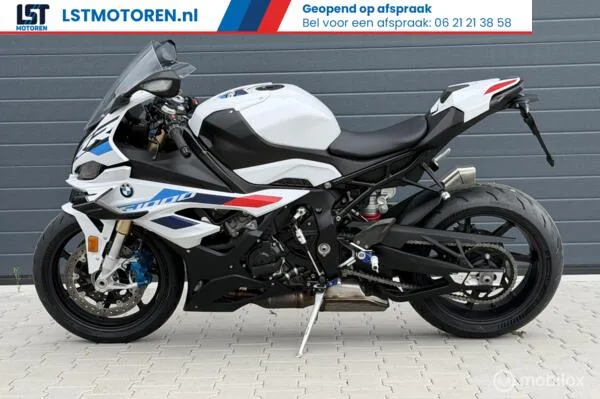 BMW S 1000 RR (2024) — foto 1