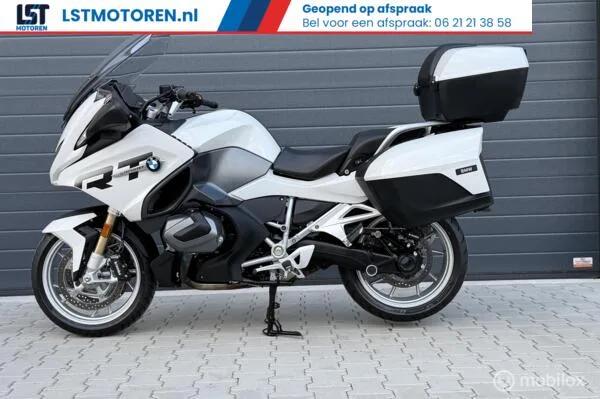 BMW R 1250 RT (2024) — foto 1