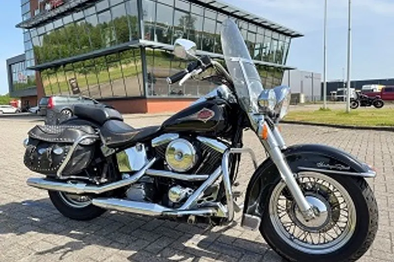 Harley-Davidson Softail Heritage Classic (1996)